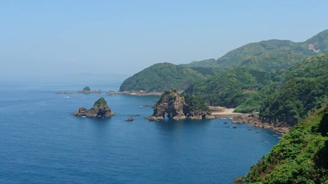 何処其処行くが釣り場がない。人だらけ。

#綺麗な景色 
#人だらけで釣りのポイントがない
天草西海岸